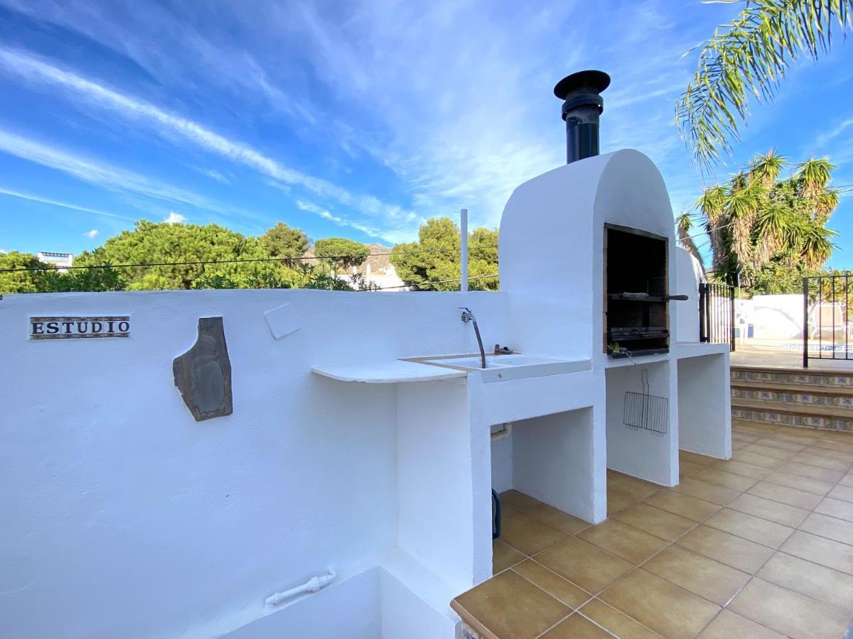 Villa Sandra Little Haven Apartment Нерха Екстериор снимка